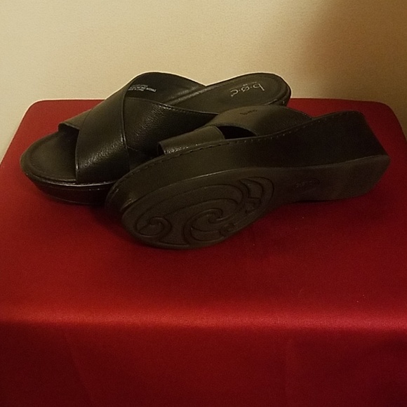 BoC Wedge Black Sandles - Picture 4 of 4